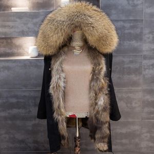 Trenchs de femmes Tendance-Setter 2023 Hiver Armée Vert Femmes Longue Manteau De Fourrure Véritable Raton Laveur Collier Naturel À Capuchon Épais Parkas Chauds JacketWome