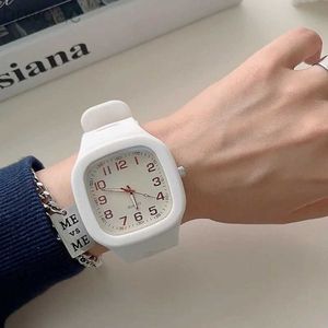 Relojes de mujer Women Ins Style Quartz Watches Simple Waterproof Sports Sports Watch Fashion Student Pareja Unisex Watch Wholesale 240409