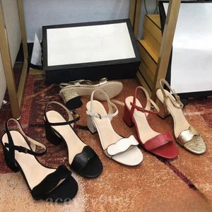 Sandales classiques à talons hauts en cuir verni pour femmes, chaussures avec boucle de ceinture en métal, talon épais de 10cm, escarpins nus, noirs et rouges, chaussures de soirée gladiateur