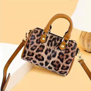 femmes épaule bandoulière sacs fourre-tout luxe pvc sac à main léopard créateur de mode fille sac à provisions oreiller sacs sacs à main HBP