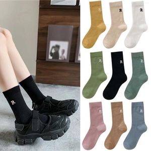 Chaussettes pour femmes broderie de lettres mignonnes mignonnes à la cheville courte pour athlétique la plus chère en vrac