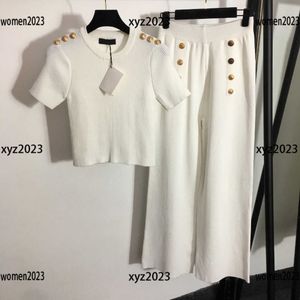 Femmes costume mode tricot ensembles dames robe de créateur 2 pièces T-shirt et jupe été livraison gratuite taille S-XL nouvelle arrivée Mar28
