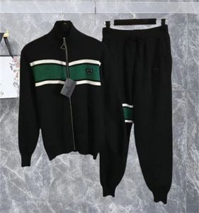 Femmes Survêtements Chaud Tricot Veste Pantalon 2 Pièces Ensemble Sweats À Capuche Pantalons Imprimés Vêtements De Sport Costumes Épaissir Chaud Dames Filles Jogging Ensembles À CapucheSurvêtement Femme