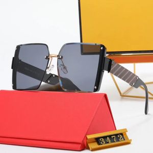 Gafas de sol gruesas de alta definición para mujer Marco de alta calidad Diseño de moda Anti UV para conducir y actividades al aire libre con caja