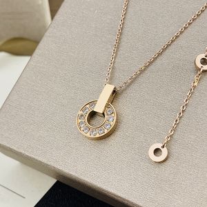 joyería para mujer cadena de plata colgante collar blanco chapado en oro de gama alta colgante de oro de lujo collares de diseñador de moda para mujer joyería tendencia europa