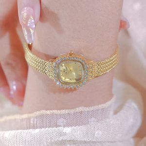 Bracelet en cristal de luxe pour femmes regards mode rétro or argenté pour dames quartz wristwatch maille alliage femelle watch small 240322
