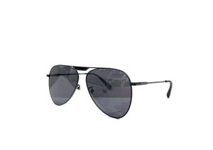 Gafas de sol para mujeres para mujeres Men Gafas de sol El estilo de moda para hombres protege los ojos UV400 con caja y caja al azar 0244