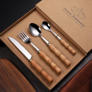 Manche en bois Vaisselle Ensemble Couteau Et Fourchette Cuillère Vaisselle Ensembles En Acier Inoxydable Faveur De Mariage Cadeau Couteau À Steak ZZA1208