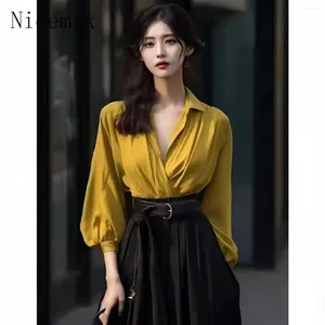 Robes de travail Automne High End Women Vêtements Commutation Professional Shirt Black Top Yellow Half Long Jirt Set Two Piece Tenues