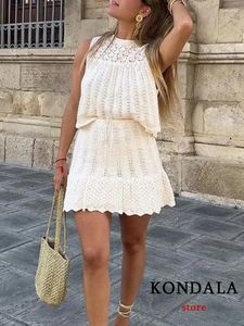 Robes de travail KONDALA Vintage Beige évider tricot femmes costume mode 2024 vacances d'été ensemble débardeur en vrac élégant haut Mini dentelle une ligne jupe