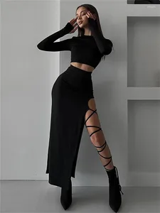 Robes de travail Tossy Fashion Bandage Hollow Out 2 Piece Set Femmes Sexy Crop Top et Long Jirt Set Split Split Black Patchwork Tenuements féminins