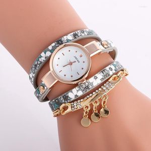 Montres-bracelets 100pcs / lot de luxe mode corée style envelopper autour de la montre en cuir bracelet de fleur dame élégance ceinture colorée montre-bracelet en gros