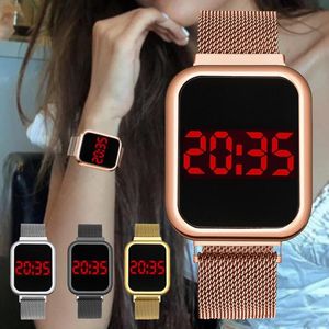 Relojes de pulsera 2021 con personalidad de estudiante, reloj electrónico deportivo cuadrado para hombres y mujeres, aleación LED con hebilla magnética, relojes digitales para parejas