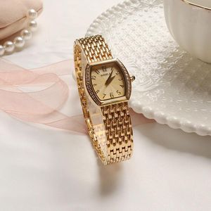 Montres-bracelets 2023 automne montre pour femme mouvement Ultra-mince incrusté de cadran en diamant cadeau élégant et luxueux à une petite amie