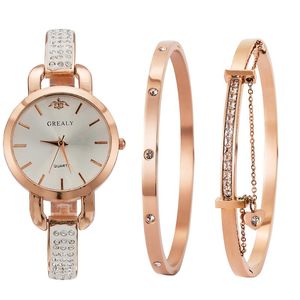 Montres-bracelets 2023 rétro diamant intérieur petit cadran dames montre Simple et exquis pêche coeur pendentif Bracelet femme ensemble