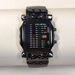 Montre-bracelets 2024 Fashion Binary LED Electronic Watch Étudiant créatif hommes Sports Digital Watchs Rubber Band