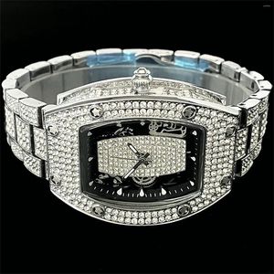 Montre-bracelets 2024 Luxury Iced Watch for Mens Hip Hop Brand Missfox Tonneau Quartz Clocks Fashion Diamond Jewelry Wristwatch Drop