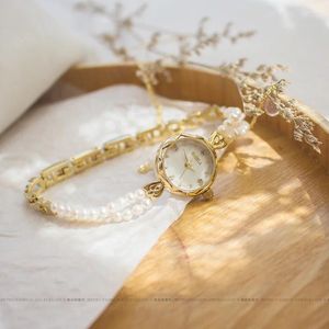 Montre-bracelets 2024 WEMGE'S Watch Copper Dial Luxury Pearl STRAP VINTAGE FEMME STUPSE ART Small Gold Quartz Lady Lover Gift