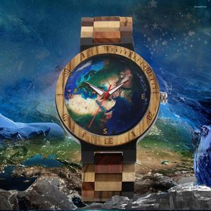 Montres-bracelets Creative Starry Sky / Earth Pattern Montre en bois pour hommes Reloj Hombre Horloge Male Hour Awe Of Nature Full Band Montres à quartz