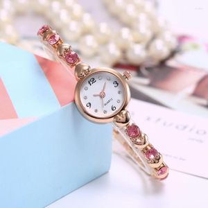 Relojes de pulsera de diamantes para mujer, relojes de lujo 2022 con estilo, reloj de pulsera Digital pequeño de cuarzo para mujer