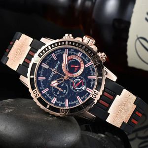 Relojes de pulsera Moda Negro Ulysse Reloj de cuarzo Hombres Calidad de lujo Delicado Tres manos Dial Reloj de correa único Relogio Masculino