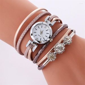 Relojes de pulsera Moda de lujo Reloj de mujer Círculo de diamantes Banda de cuero Pulsera Relojes Casual Elegante Señoras Cuerda larga Muñeca sinuosa