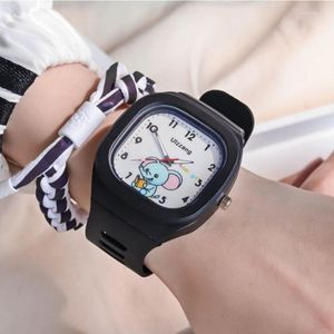 Relojes de pulsera Reloj deportivo de moda para mujeres Niñas Niños Relojes de mujer cuadrados a prueba de agua Reloj de pulsera de cuarzo de silicona con elefante lindo de lujo Reloj