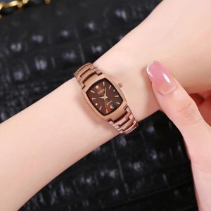 Relojes de pulsera Pareja genuina Color de acero de tungsteno Reloj de mujer Moda impermeable Ultra-Delgado Día de San Valentín chino Gif