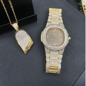 Montres-bracelets de luxe or hip hop bijoux élégant montre collier combo ensemble diamant hommes glacé pendentif w / chaîne franco moun22