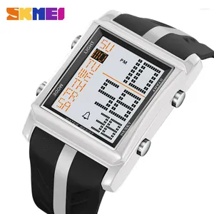 Montres-bracelets SKMEI Montre électronique pour hommes Grand affichage numérique Splicing Design Chronomètre Chronographe Minuterie Réveil 2207