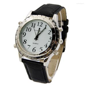 Montre-bracelets Talking Watch pour les stores et les personnes affaiblies âgées Gift Cuir STRAP HOURNURE CHIME