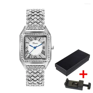 Montre-bracelets Top Diamond Square Dial Woar's Watan's Warm -proproping Steel Band Elegant Silver for Wife Gift Reogio Feminino