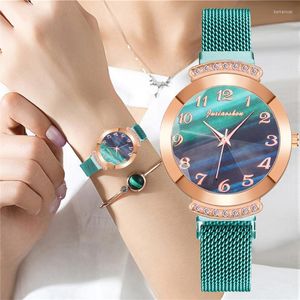 Relojes de pulsera Mujer Números arábigos Reloj Correa magnética Moda Rhinestone Esfera verde Relojes de cuarzo Reloj Zegarek DamskiRelojes de pulsera Bert22