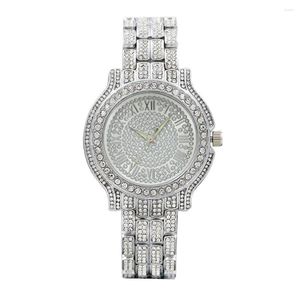 Montres-bracelets Femmes Montres Mode Montre 2023 Genève Designer Dames Robe Argent Diamant Quartz Poignet Cadeaux