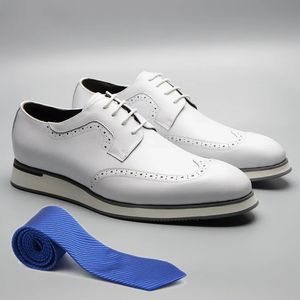 Xebos zapatillas de verano blancas para hombres de cuero genuino de cuero transpirable con punta de ala derby zapatos casuales al aire libre calzado para caminar al aire libre 240106