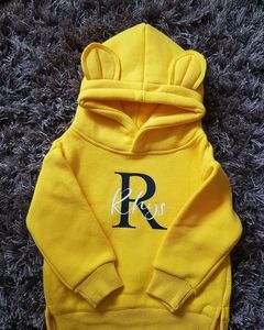 Jaune personnalisé enfants ours sweat à capuche nom initial enfants pull enfants bébé enfant en bas âge cadeau cadeaux personnalisés pour enfants vêtements 220409