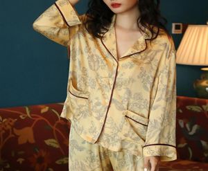 Mujeres estampadas amarillas Pajamas Sleepwear Spring Ladies Ice Seda Pajamas Fashion Fashion Home Taper Nightdress5109572