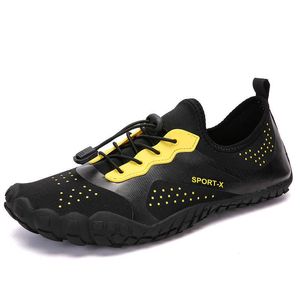 YHOON Zapatos de agua Secado rápido Deportes Aqua Beach Swim Shoes para hombres Mujeres Y0714