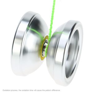 Yoyo Professional Magic Yoyo T6 Yoyos sans réponse Arc-en-ciel en alliage d'aluminium Métal Yoyo 8 Roulement à billes KK avec ficelle pour enfants Argent 230801