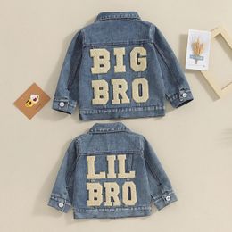 -11-17 Lioraitiin Toddler Baby Boys Boys Denim Jacket LETTER BRODERIER BUSTOWN DOWN JEANS Veste Retour-Down Collor Vobines d'extérieur 240522