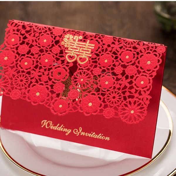 (30 pièces/lot) carte d'invitation de mariage rouge chinoise traditionnelle d'outre-mer découpée au Laser Invitations d'invités de mariage papillon