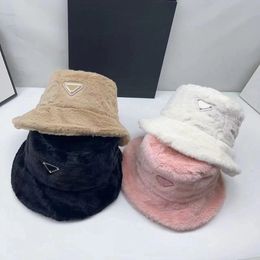 (Boutique Chitrine) design de mode de marque de luxe classique de haute qualité cheveux de lapin chapeau de pêcheur chaud