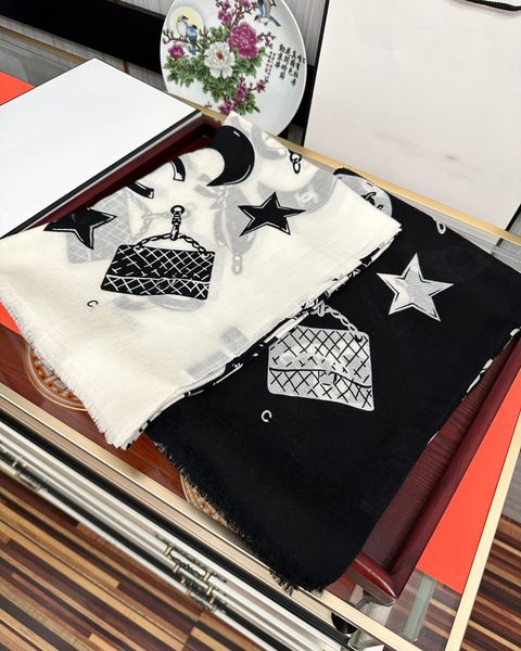 (Tienda boutique de Chitrine) Diseño de moda marca de lujo Luna estrellas bufanda de seda bordada tendencia de verano descanso entretenimiento bufanda de seda