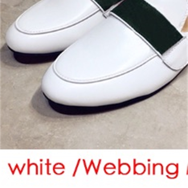 white /webbing metal