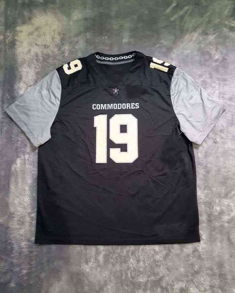 Mit Maglia da calcio personalizzata Vanderbilt Commodores da uomo economica # 19 Nera UOMINI DONNE GIOVANI punto per aggiungere qualsiasi numero di nome XS5XL