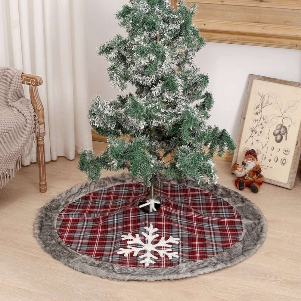 Christmas Supplies Plaid Large Snowflake Tree Skirt 120cm Embroidered Decorations