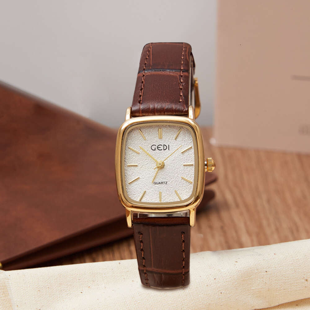 Gedi Exquisite, Small, and Beauty Online Red, Small Sugar, High Grade Quartz Watch, Women's Genuine Leather Watch