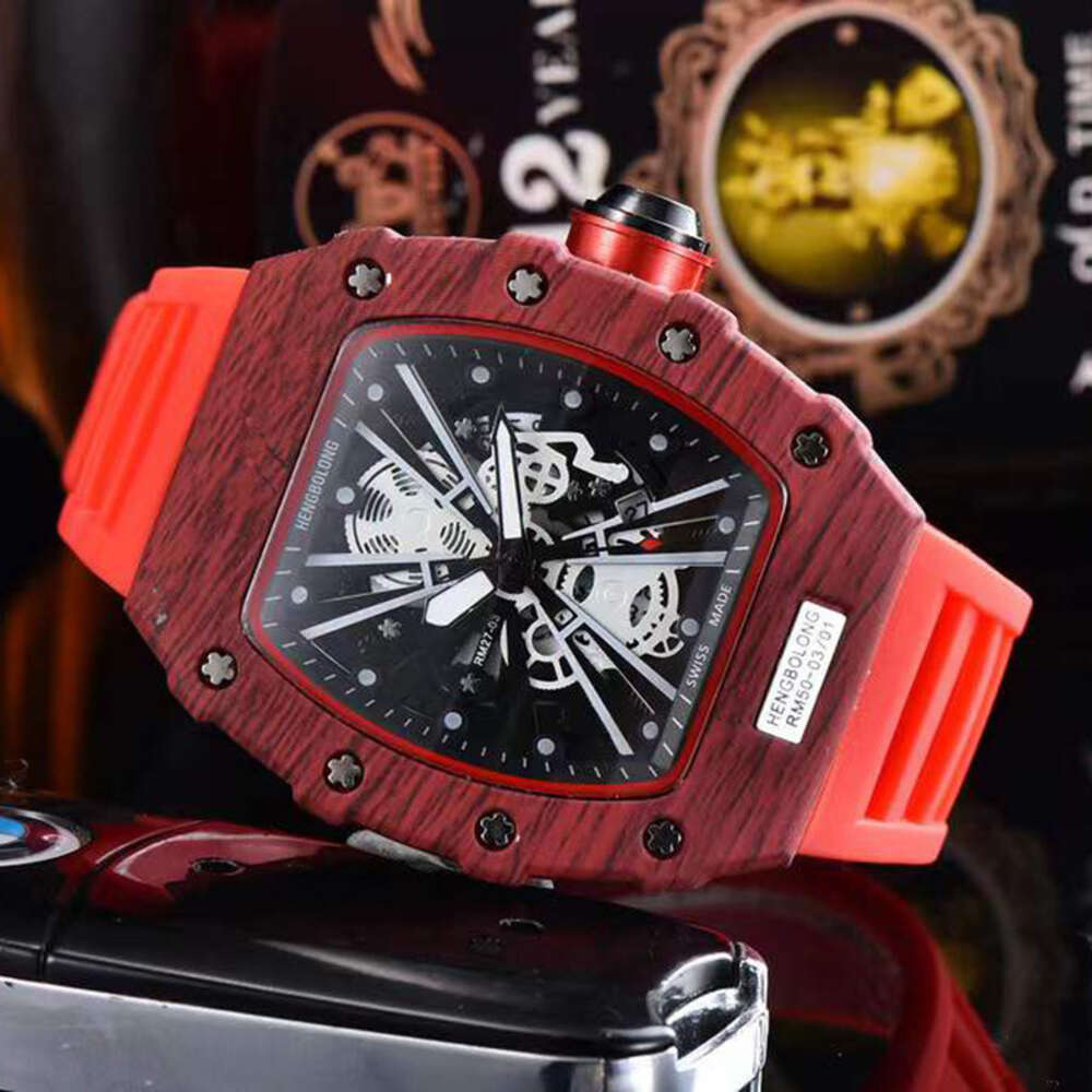 New Personalized Wood Grain E Hollow Men's Fashion Business Barrel Quartz Watch