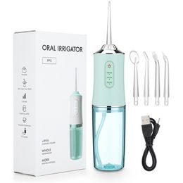 Irrigatore orale Portable Dental Water Flosser USB ricaricabile Water Jet Floss Tooth Pick 4 Jet Tip 220ml 3 modalità all'ingrosso