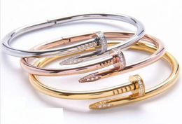 Pulsera de tornillo de amor Pulsera de diseñador de moda Pulsera de moda de lujo Versión de alta calidad Pulsera de diamantes de acero de titanio chapada en oro de 18 quilates ...